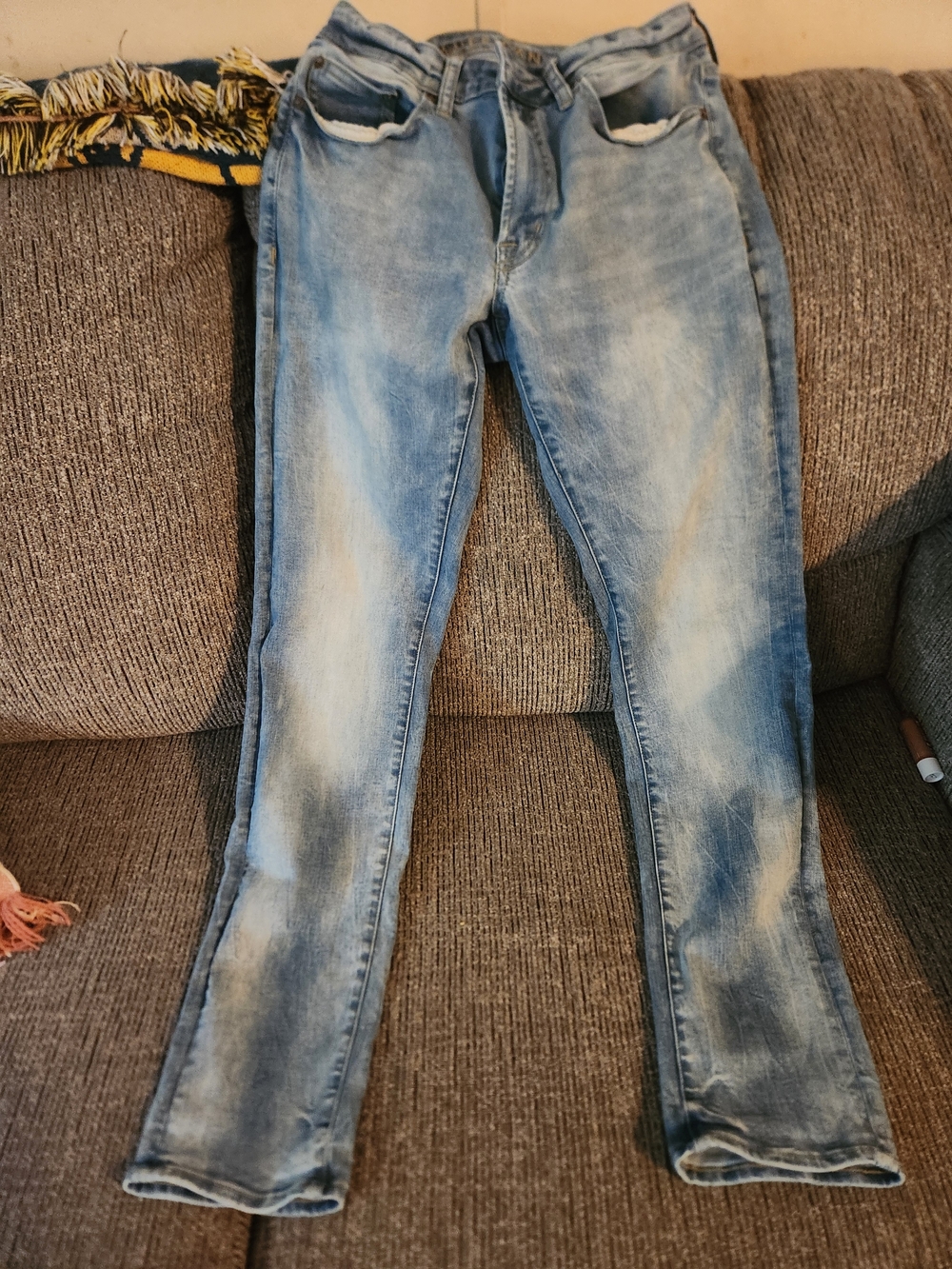 American Eagle Outfitters Slim Light Blue Washed Jeans